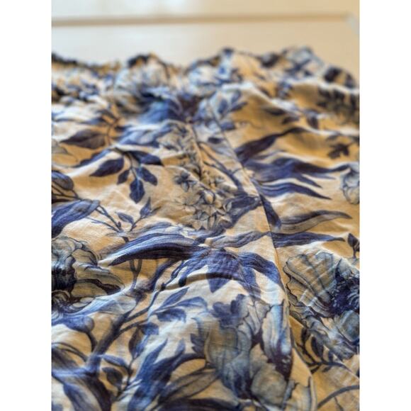 H&M Size XS Blue Off White Floral Linen Blend Elastic Waist Pockets Shorts - Picture 2 of 6
